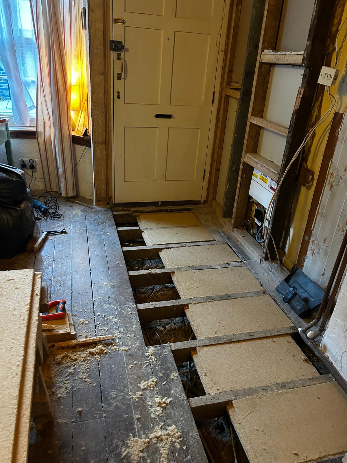 Conservation floor insulation